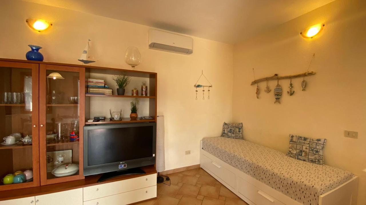 Villetta Di Rosa Проккио Экстерьер фото